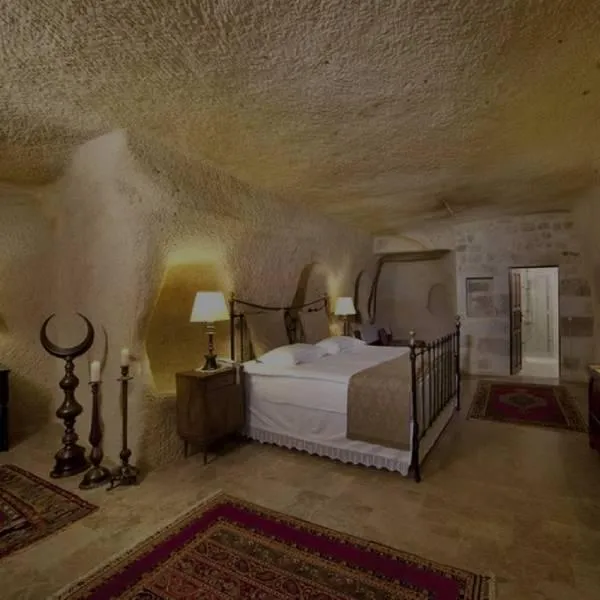 Yunak Evleri king suite room