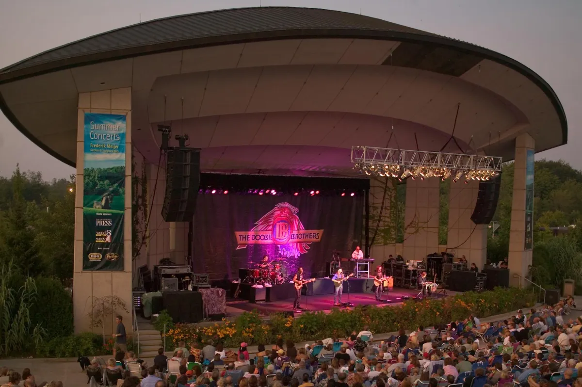 Summer Nights & Sculptures: Dive into Meijer Sculpture Gardens Amphitheater Concert Series