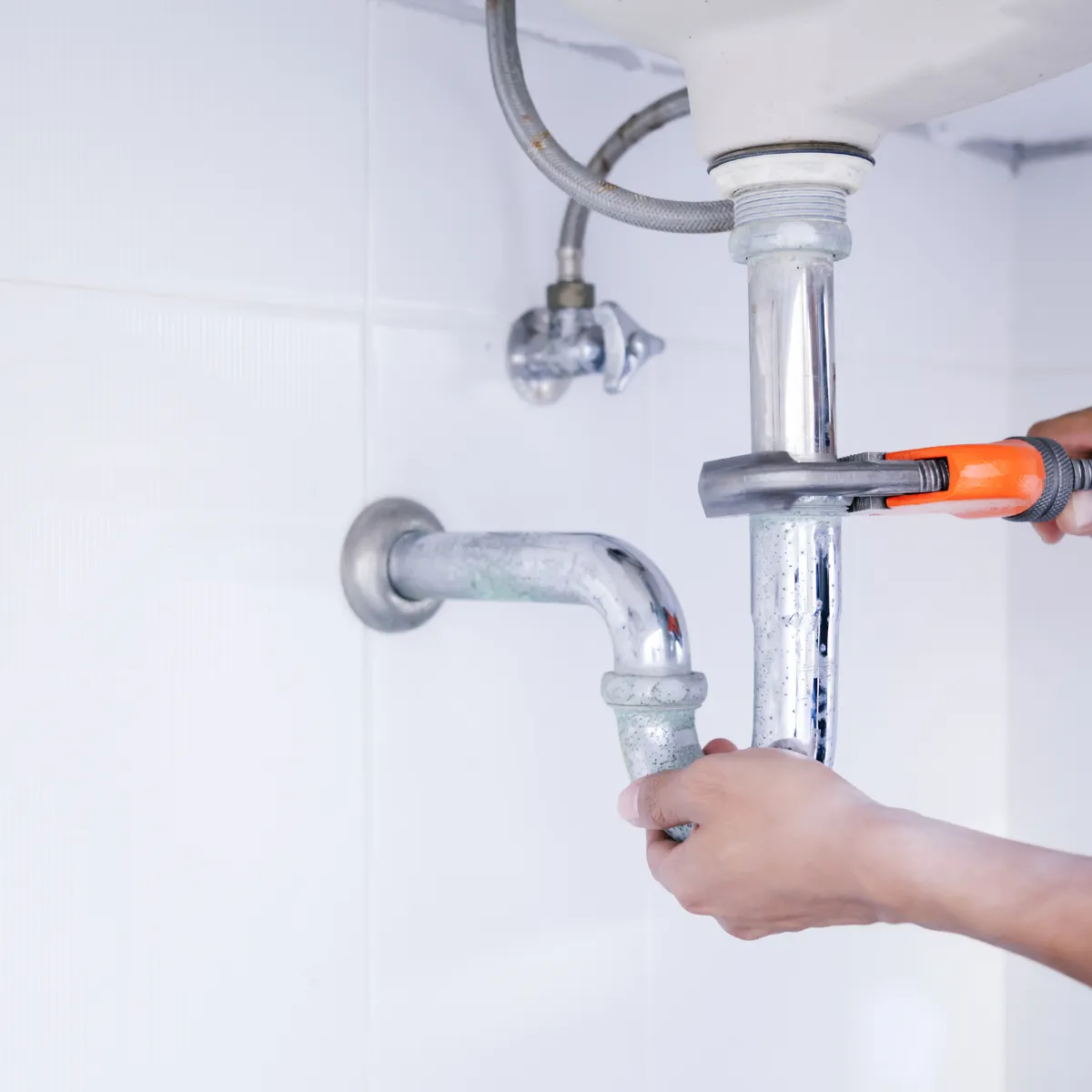 When to Call an Emergency Plumber in Bellevue: Signs and Solutions