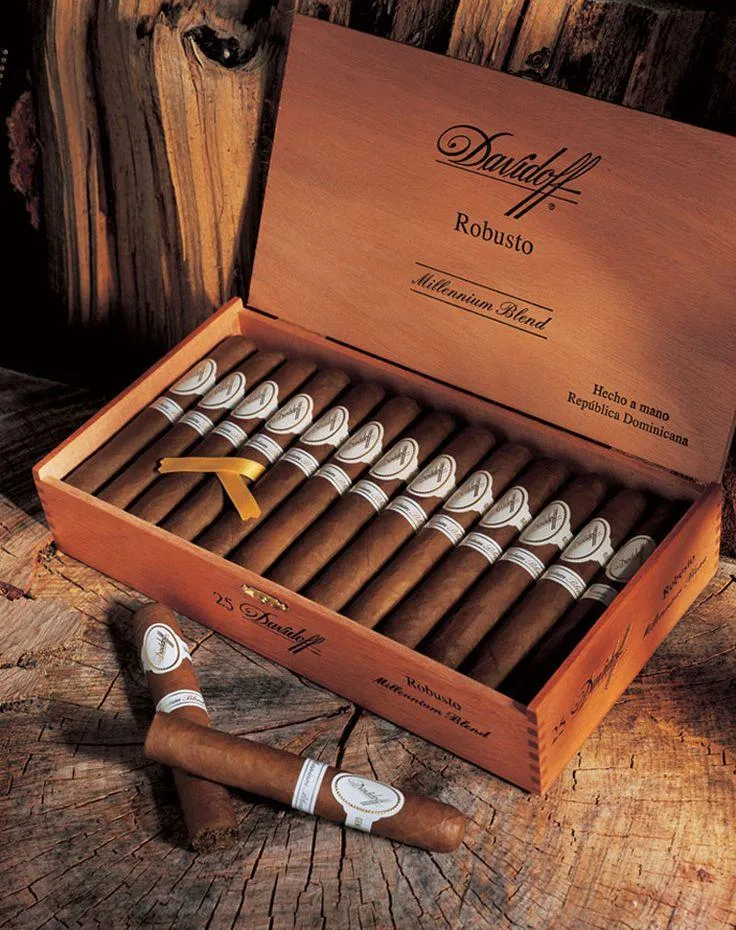 Premium Cigars: Expert Tips for Humidor Care and More