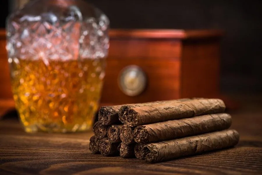 How Custom Cigar Bands Strengthen Your Brand Identity