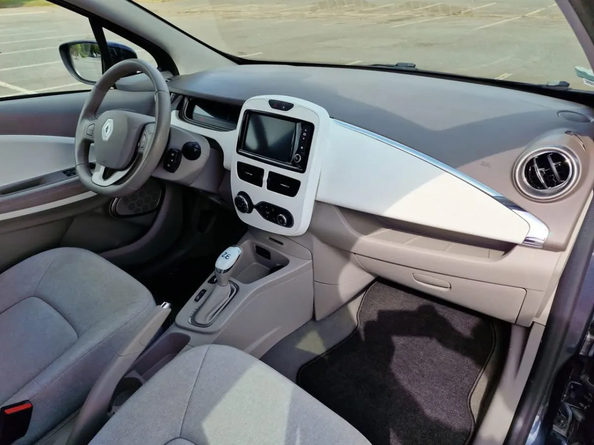 Pourquoi le detailing automobile est essentiel pour préserver votre voiture à Étampes ?