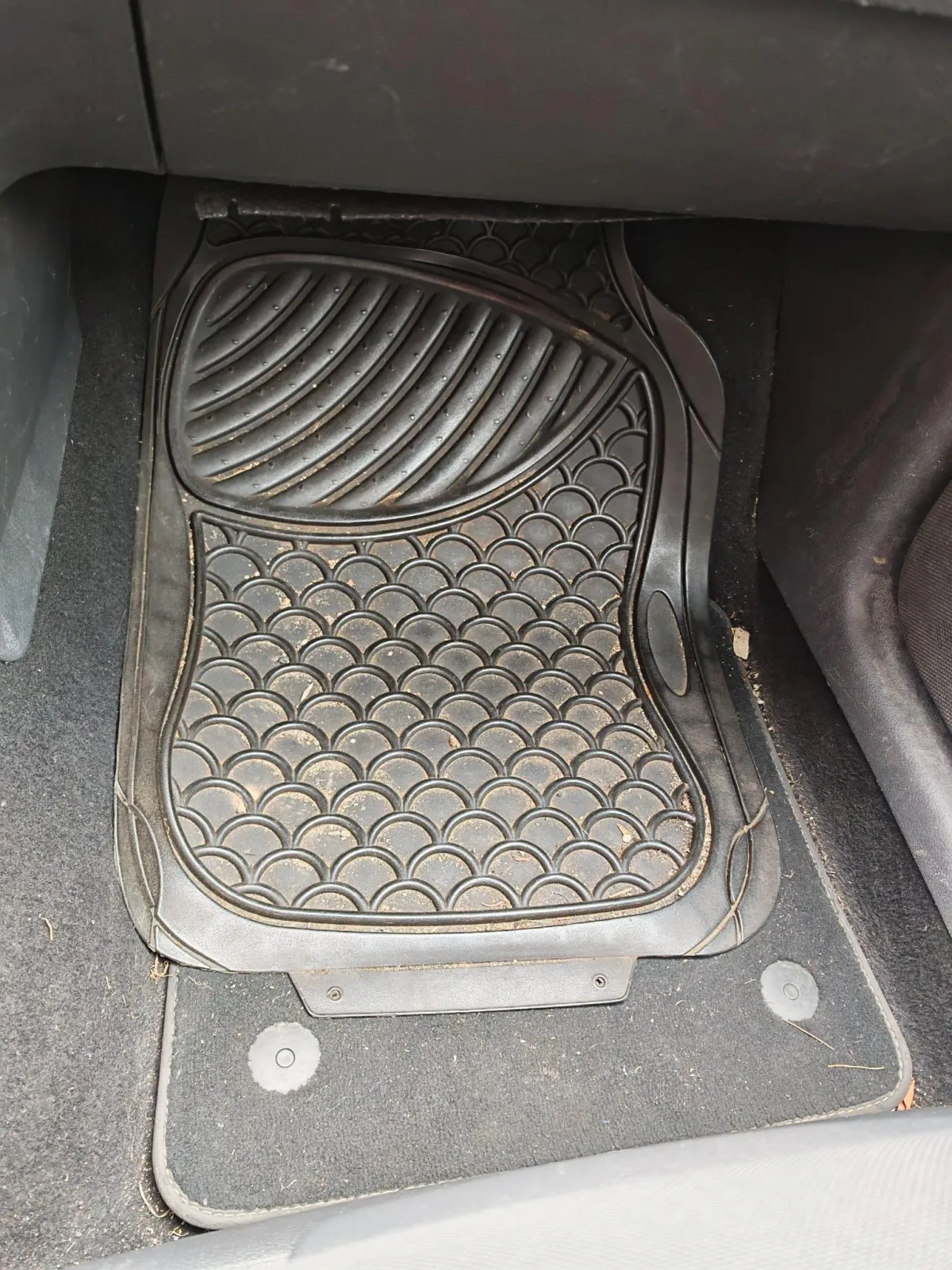 detailing automobile Étampes / nettoyage voiture à domicile Étampes / lavage auto écologique Étampes / shampouinage sièges voiture Étampes / protection céramique voiture Étampes / rénovation optiques phares Étampes / nettoyage intérieur voiture Étampes / polissage voiture Étampes / lustrage carrosserie Étampes / entretien auto Étampes / vidange voiture Étampes / remplacement pneus Étampes / diagnostic électronique Étampes / convoyage véhicule Étampes / nettoyage canapé Étampes / nettoyage matelas Étampes