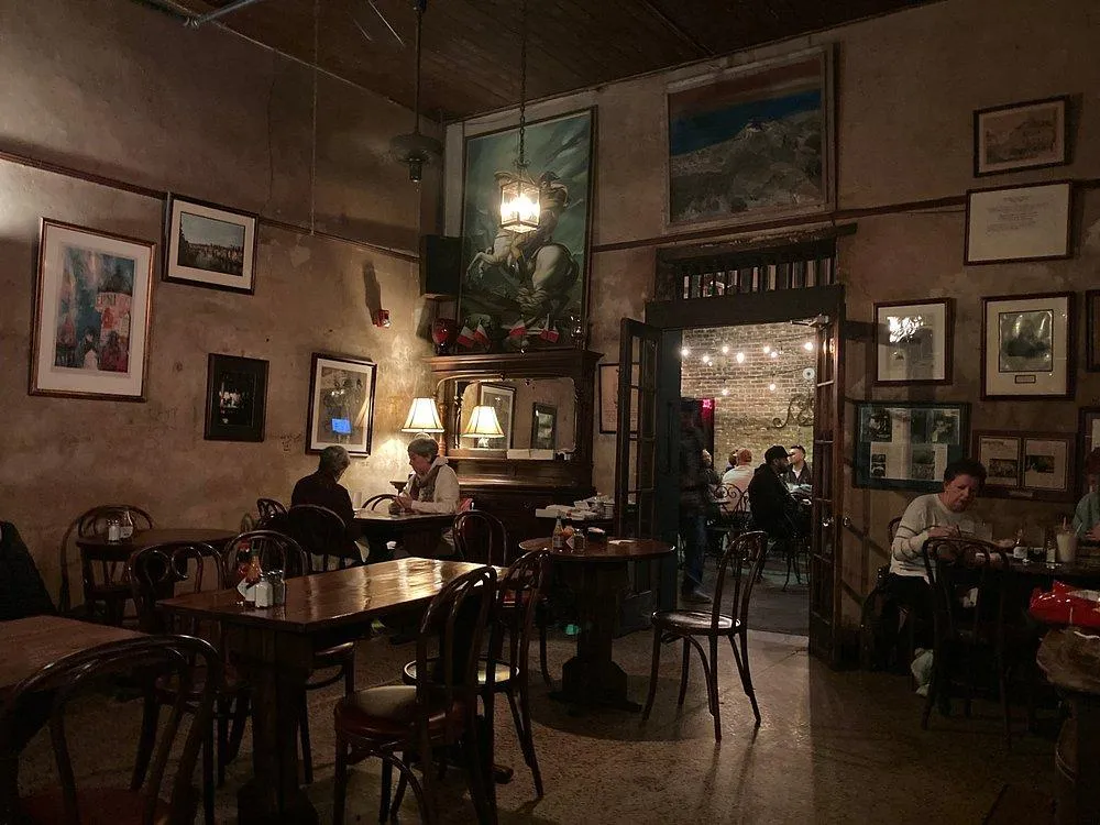 Pimm’s Cups, Creole Vibes, and French Quarter Feels at The Napoleon House