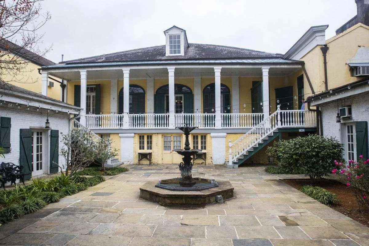 🌿 From Generals to Garden Parties: The Magic of the Beauregard-Keyes House