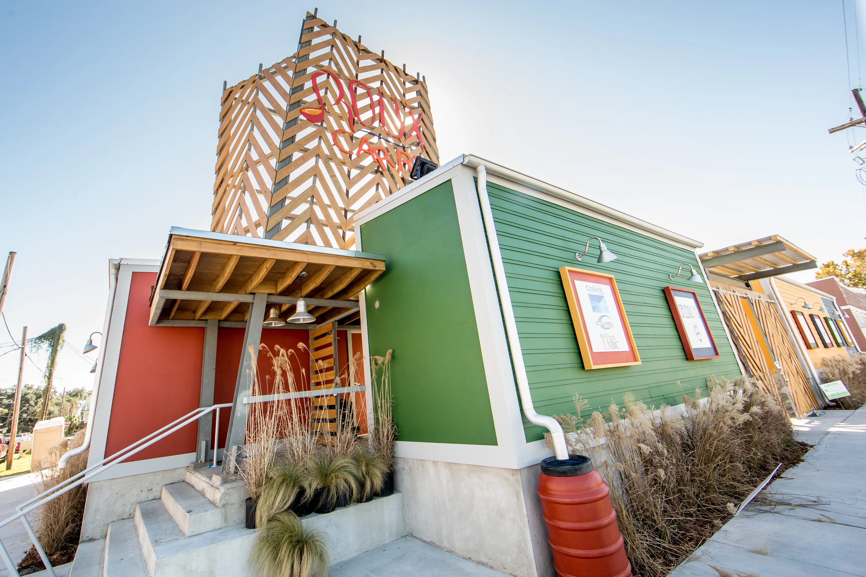 Roux Carré: A Soulful Bite of NOLA Flavor in Central City