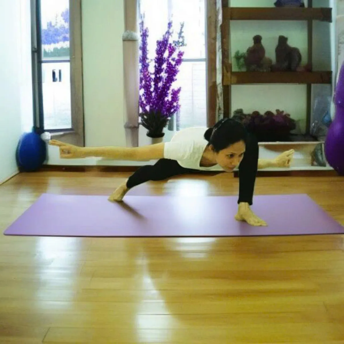 Yoga là lắng nghe và quan sát cơ thể