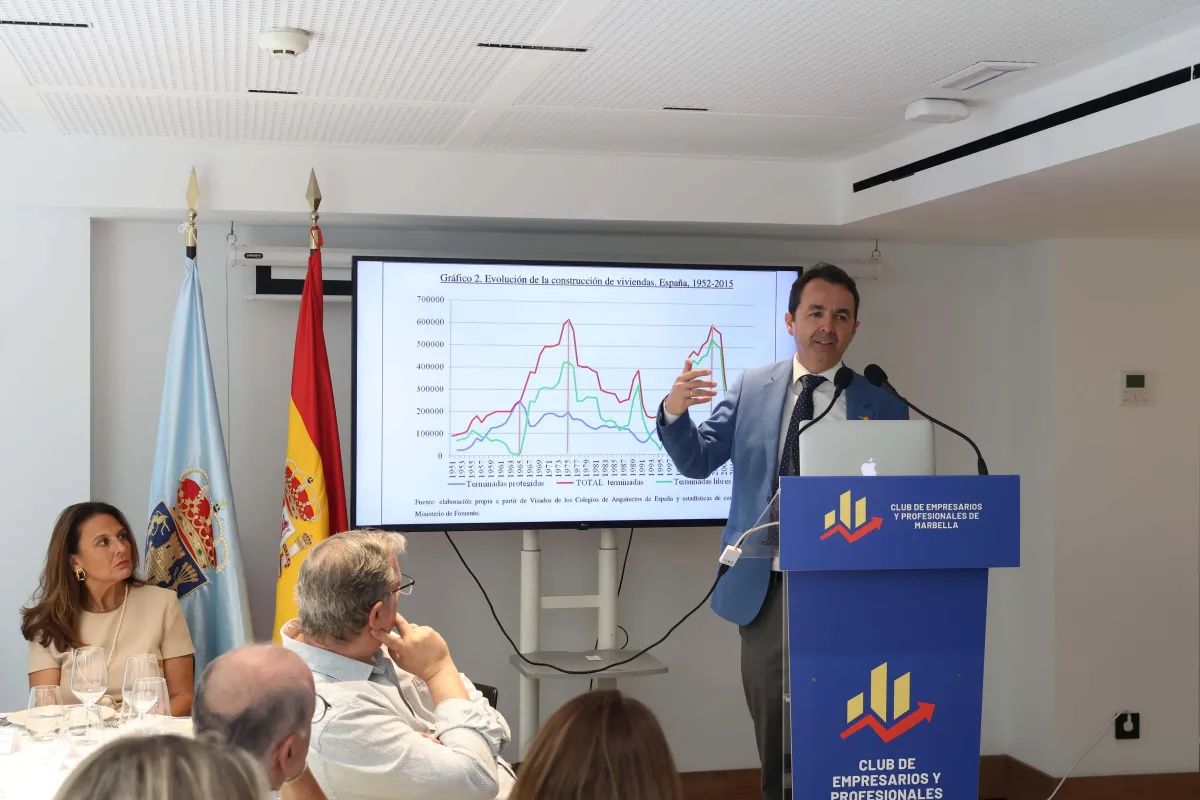 conferencia alejandro criado