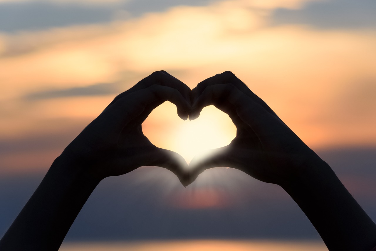 11 Subtle Signs Senior Living for Aging Parents
