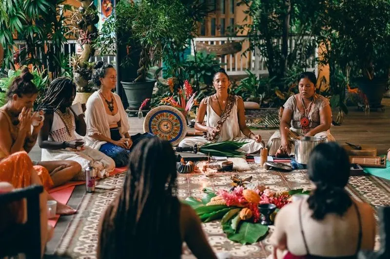 Women Veterans experience a Cacao (chocolate) ceremony with members of the local indigenous Bri Bri community. Photo by @HestiaPhotoExperiences