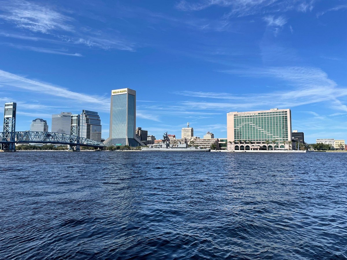 A Local’s Guide to Parking and Driving in Downtown Jacksonville | Alligenz Car Rental Management LLC, Jacksonville