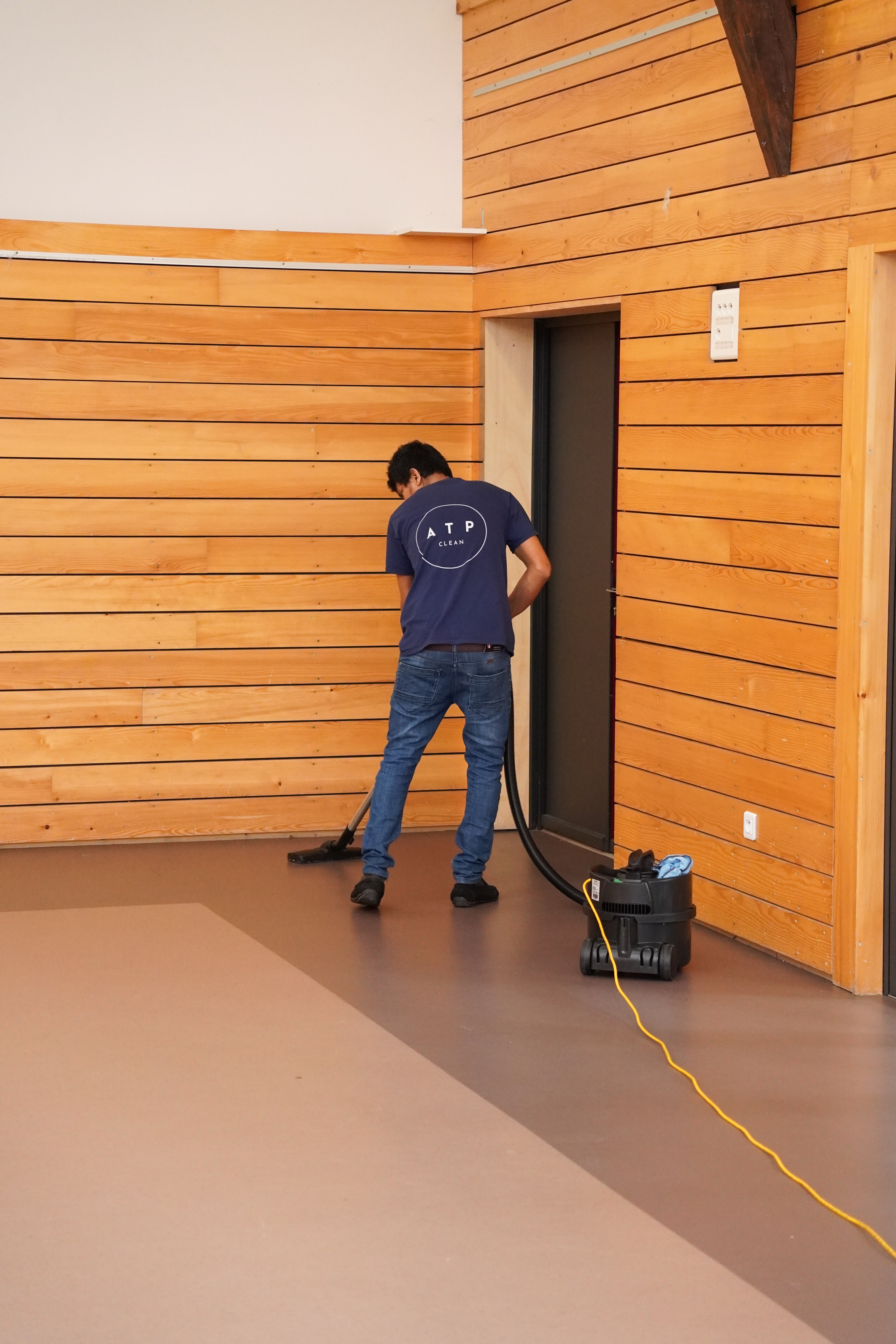 nettoyage Airbnb Combs-la-Ville / nettoyage logement insalubre Vert-Saint-Denis / ménage extrême Seine-et-Marne / société nettoyage Diogène Melun / nettoyage appartement sale Savigny-le-Temple / entreprise ménage insalubre Cesson / nettoyage rapide Airbnb Le Mée-sur-Seine / désinfection logement après location / remise en état logement insalubre / nettoyage extrême ATP CLEAN / nettoyage logement dégradé Combs-la-Ville / nettoyage urgence Airbnb Sénart / entreprise nettoyage location courte durée / nettoyage profond appartement insalubre / service de nettoyage Airbnb Vert-Saint-Denis