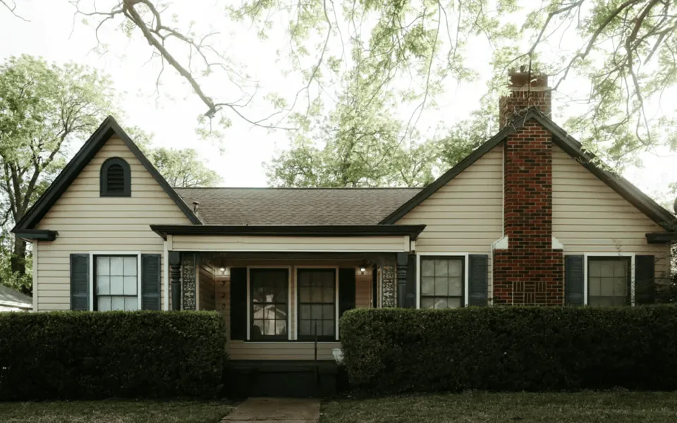 Lakeway, TX Home Sellers: Avoid These Common Mistakes