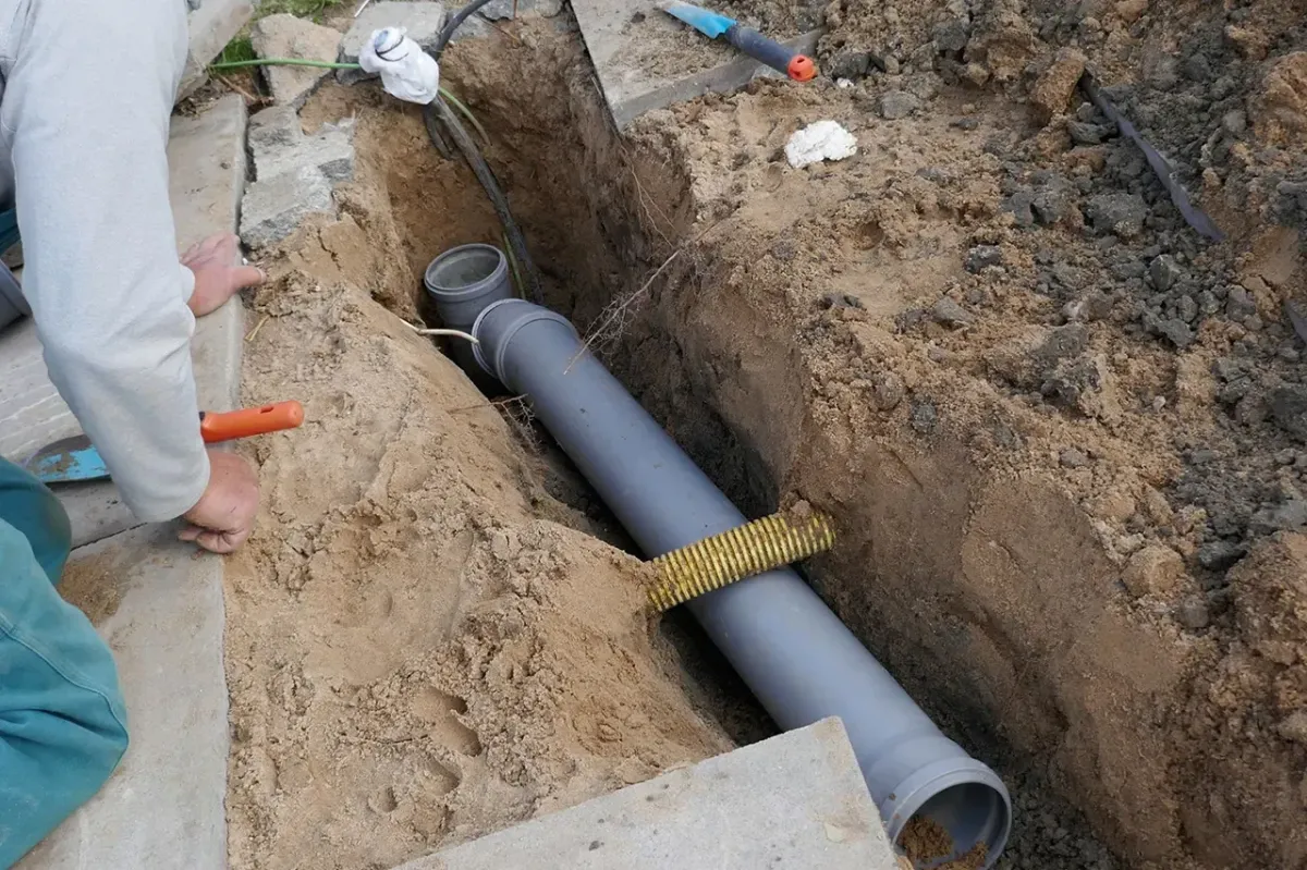 Necessary tools for sewer pipe installation