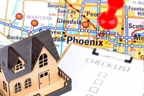 Phoenix Home Selling Checklist: Local Tips from Long Le