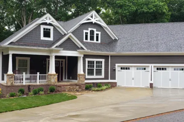 Residential Garage Door Installation in Avondale, AZ | Quick Response Garage Door Services