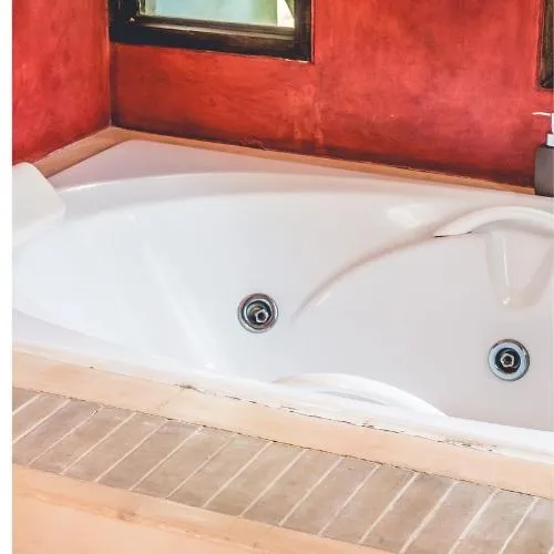 Refinish Your Bathtub and Save Money on Replacement in Missouri