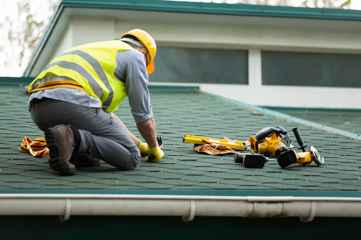 The benefits of replacing roof in spring