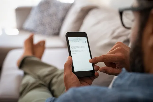 Texting, Emails, and Reading the News: How Therapy Can Help You Stay Connected