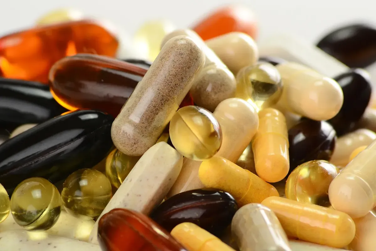 Managing Initial Discomfort When Starting New Supplements