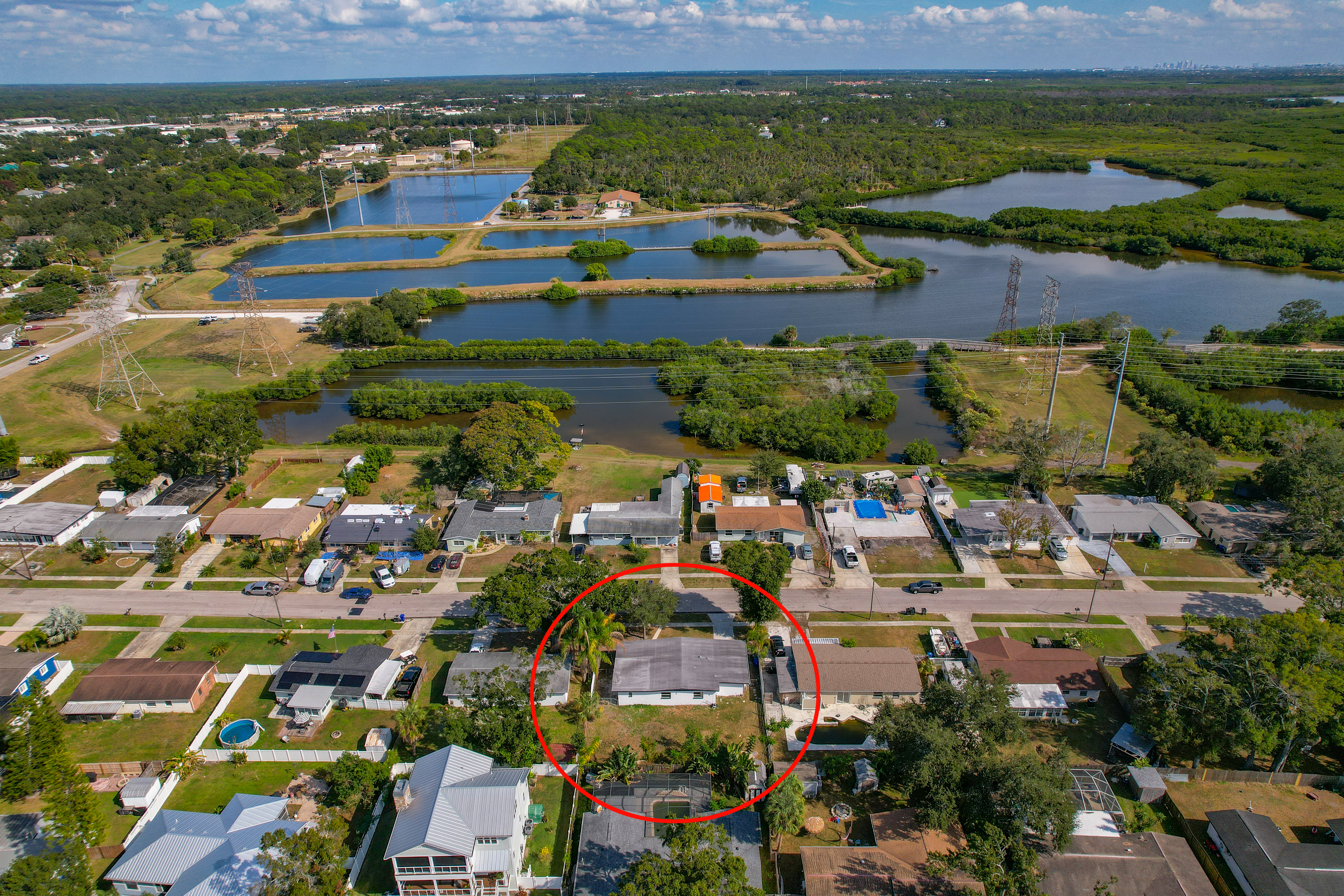 Oldsmar Florida vacation rental near waterfront parks and fishing