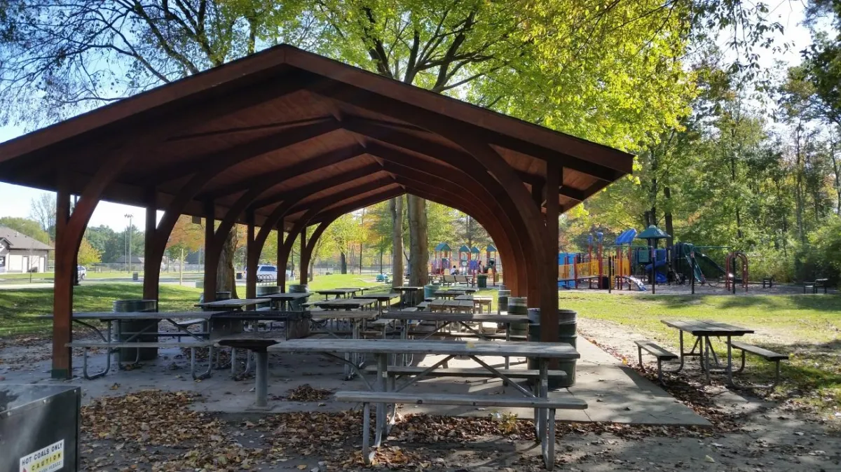 🚗 Dash, Chill, Repeat: How Beech Woods Park Can Keep You Grounded While You Hustle in Southfield