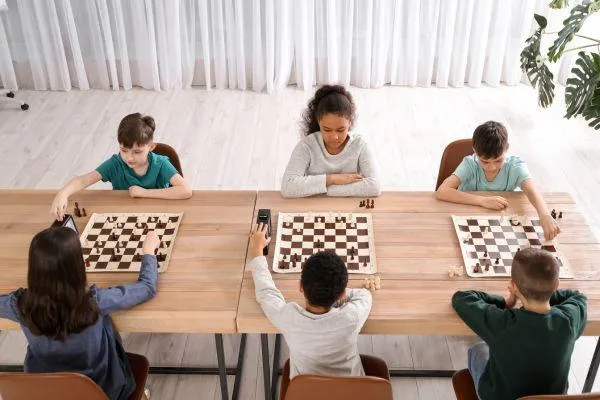 How Chess Enhances Critical Thinking Skills in Children