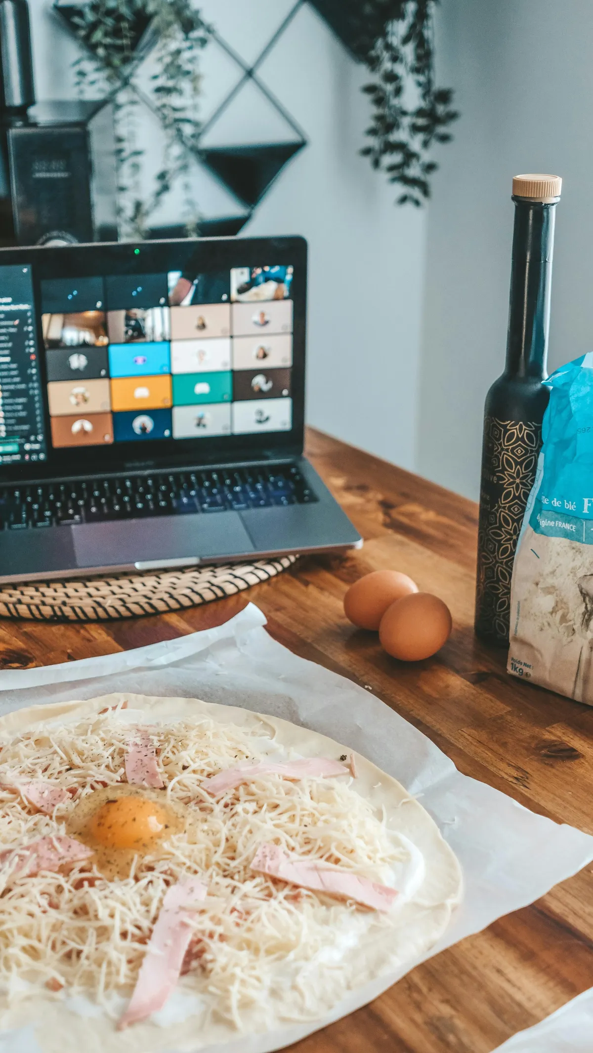 How to Lead Hybrid and Remote STEM Teams Effectively
