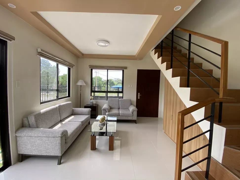 Kathleen Place 5 Living Room