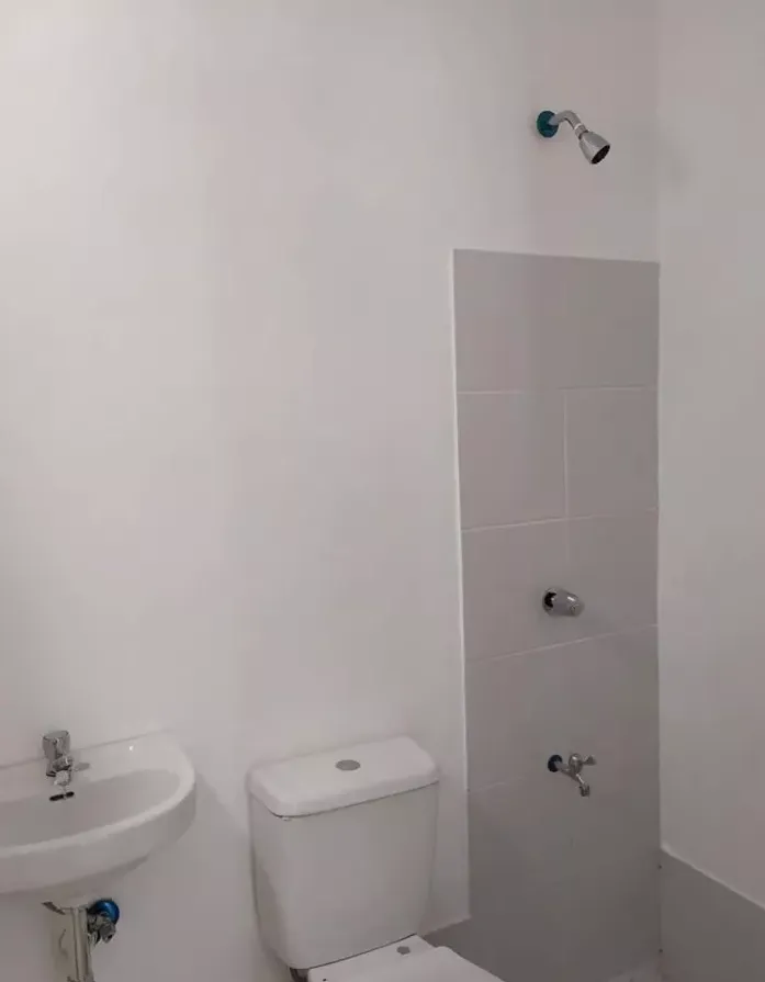 Chelsea at Lanello Heights ground floor bathroom