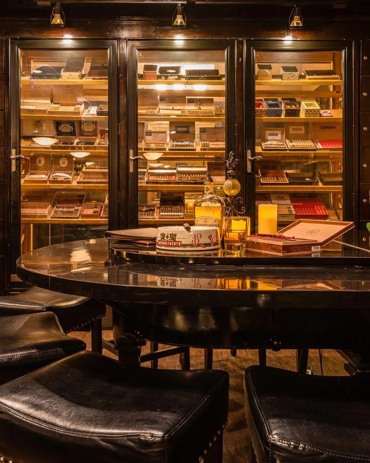 Discover the Art of Unbanded Cigars: