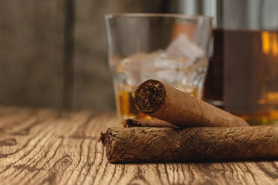 premium cigar,buy cigars,enjoy cigar