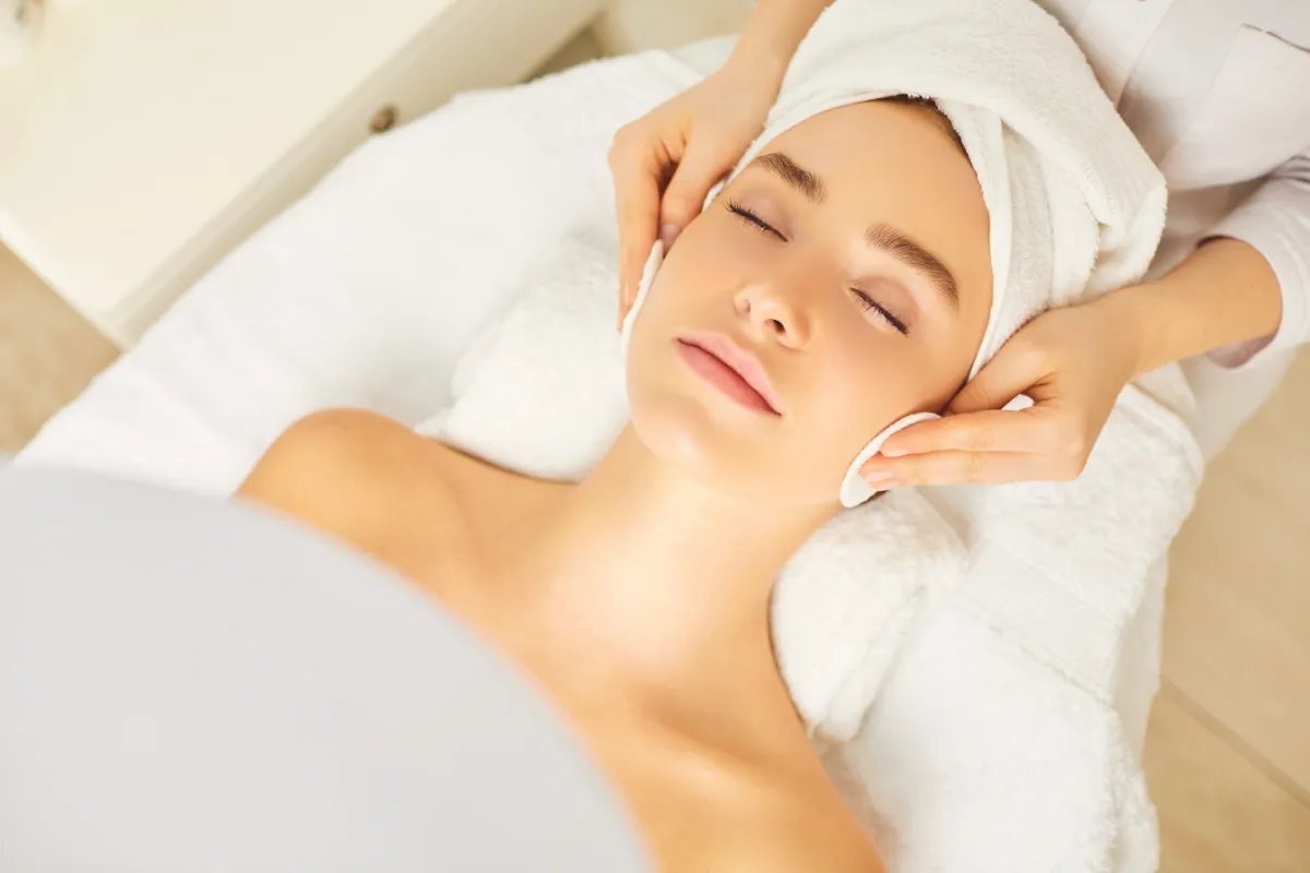 Geneo Facial
