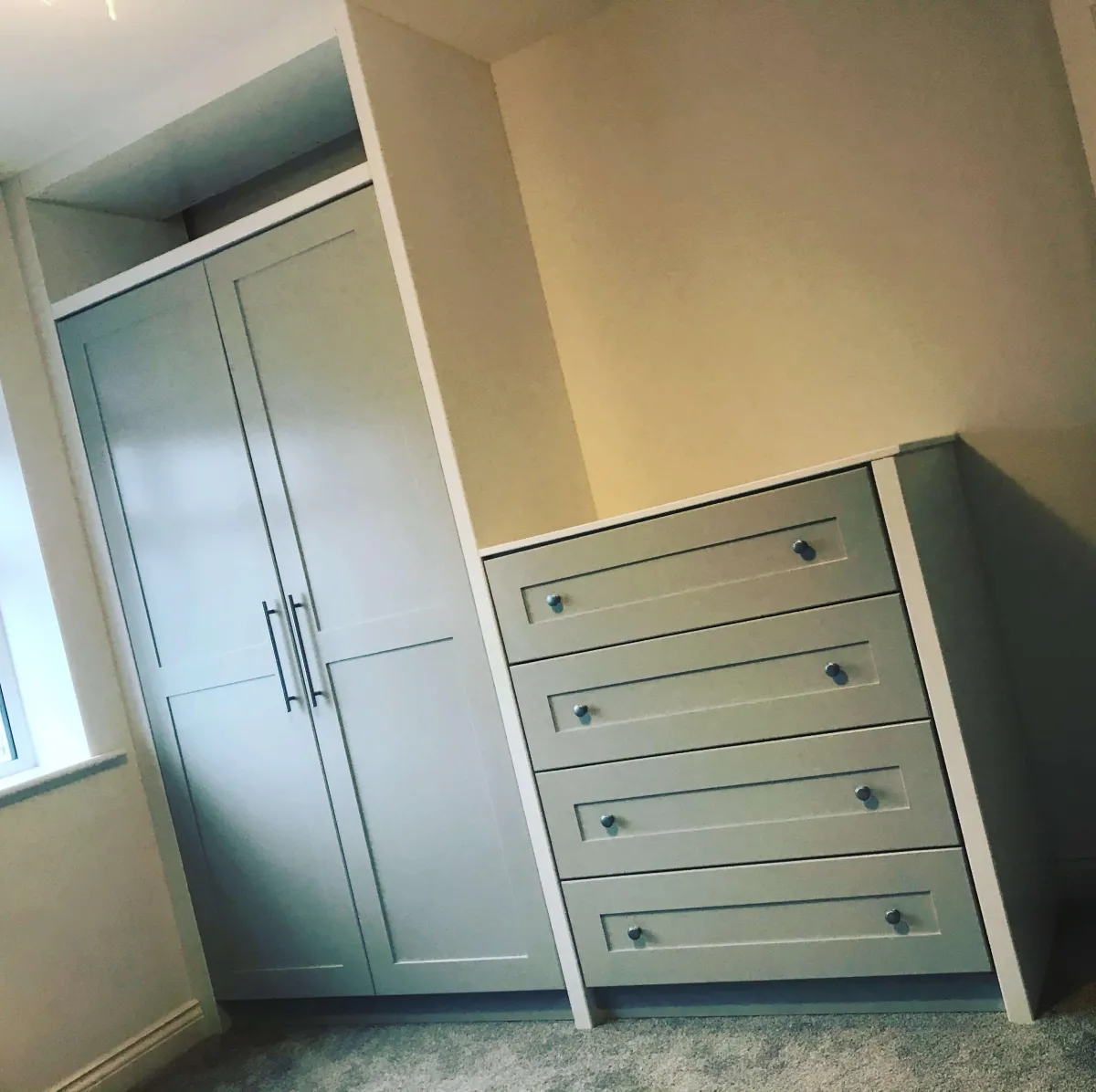 Choosing the Best Wardrobe for Your Space: Fitted vs. Free-Standing - Which One Suits You Best?