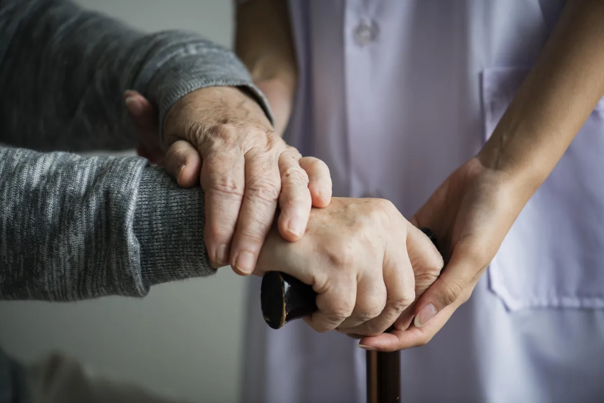 Νόσος Parkinson's: Πως μπορεί να βοηθήσει η φυσικοθεραπεία