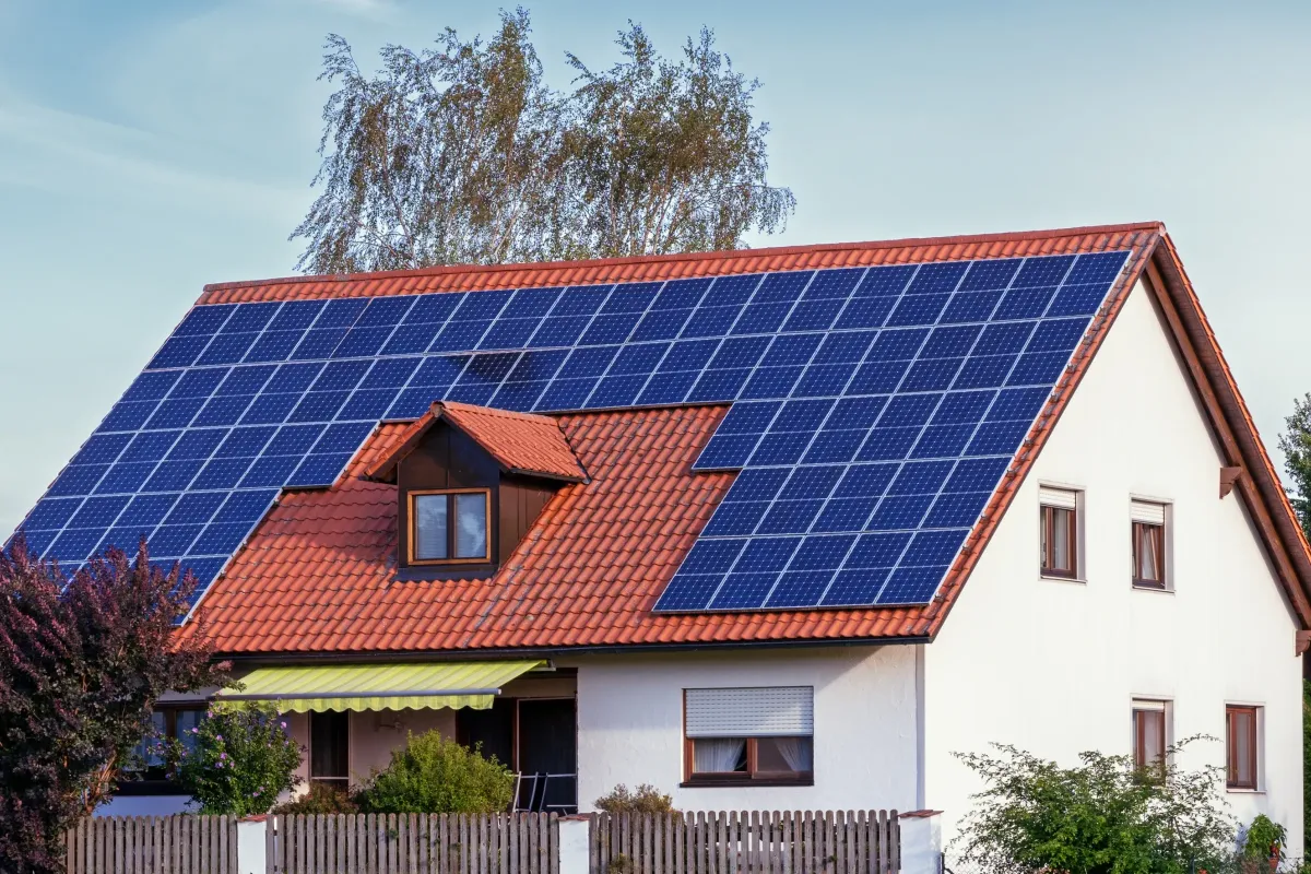 North Solar Panels Guide - Leeds 2025