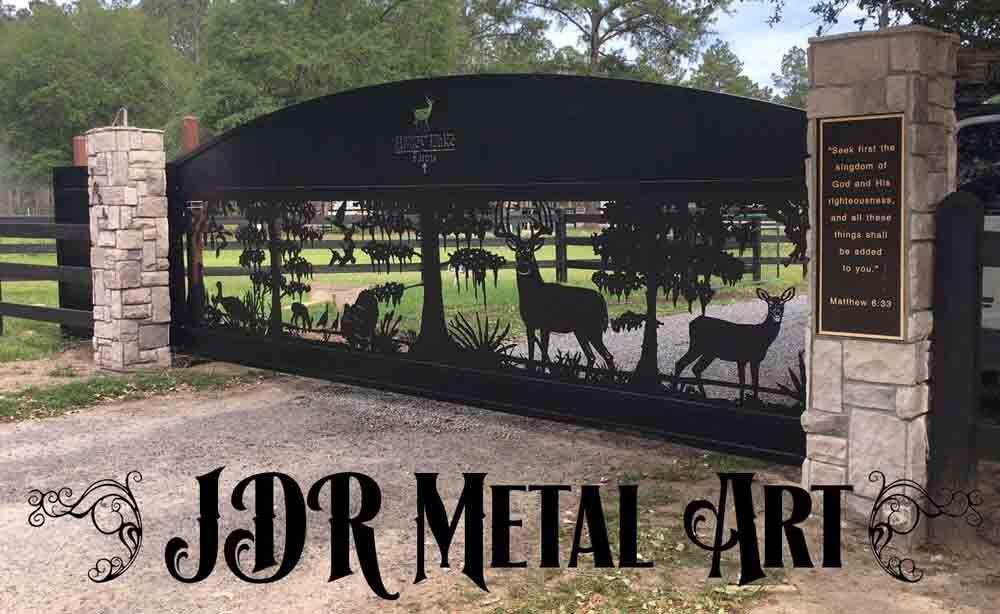 Florida wildlife driveway gate