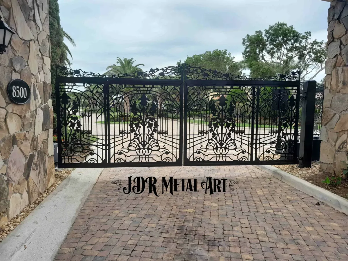 Custom driveway gate in Estero Florida