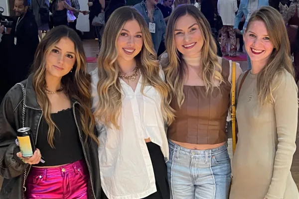  How to Build the Community You Need (Even When You Feel Alone)