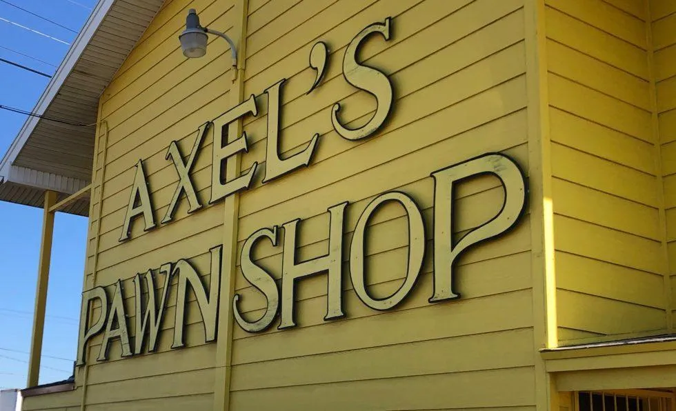 Axel’s Pawn Has a Variety of Jewelry Christmas Gifts