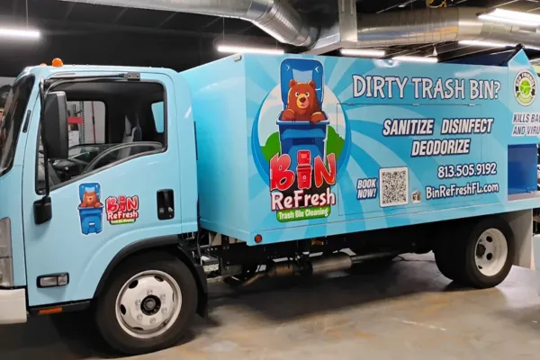 Trash Bin Cleaning 101: Keeping South Tampa Clean and Healthy