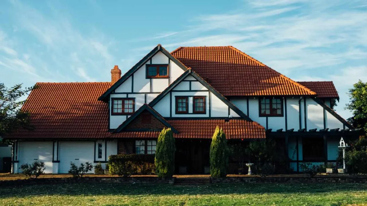 Matching Your Roof Style with Your Home’s Architecture