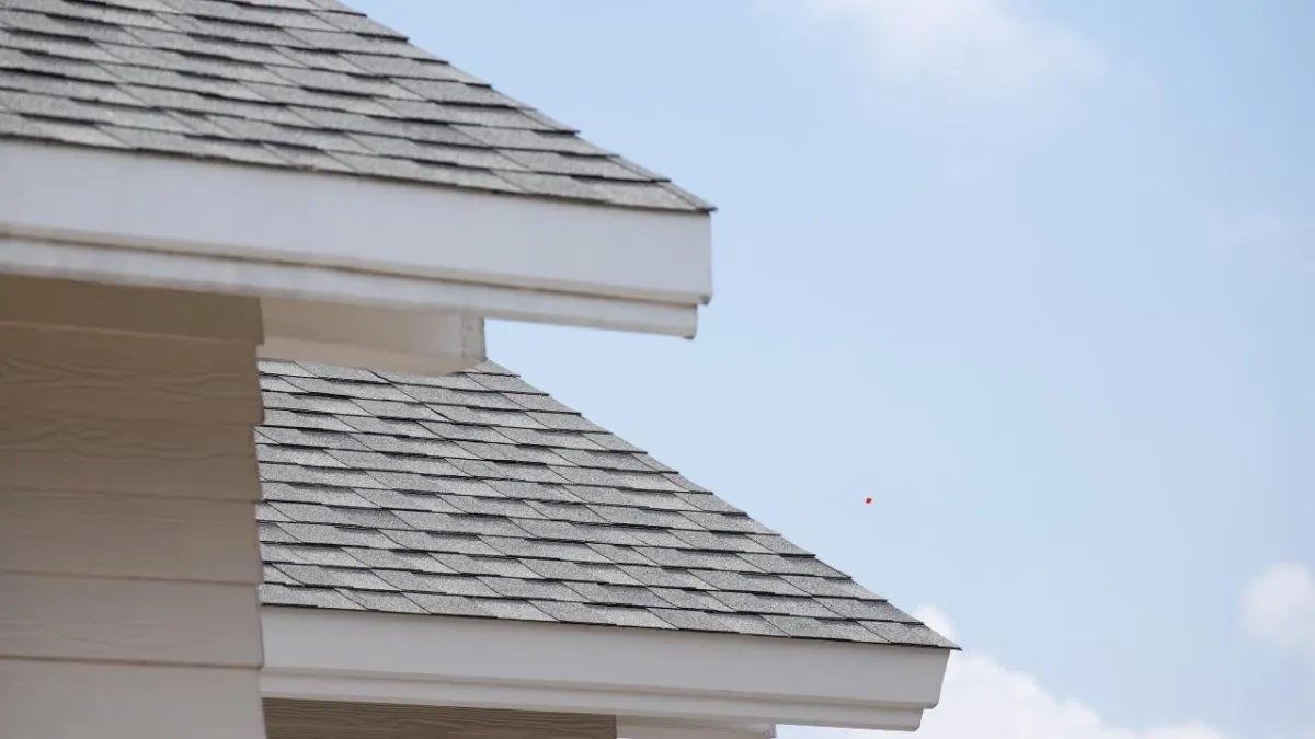 Best Asphalt Shingles for Hot Climates