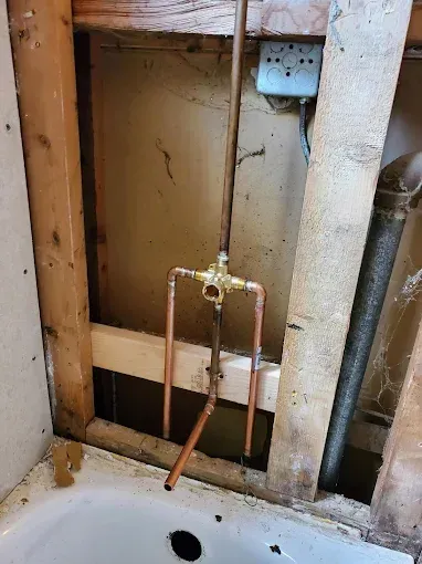 bathroom pipe installation