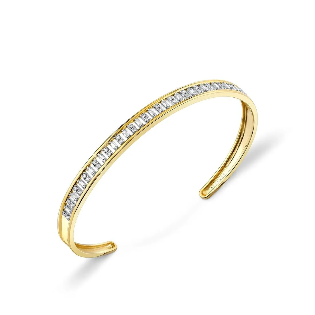 Éternelle Open Alternating Round and Baguette Diamond Bangle