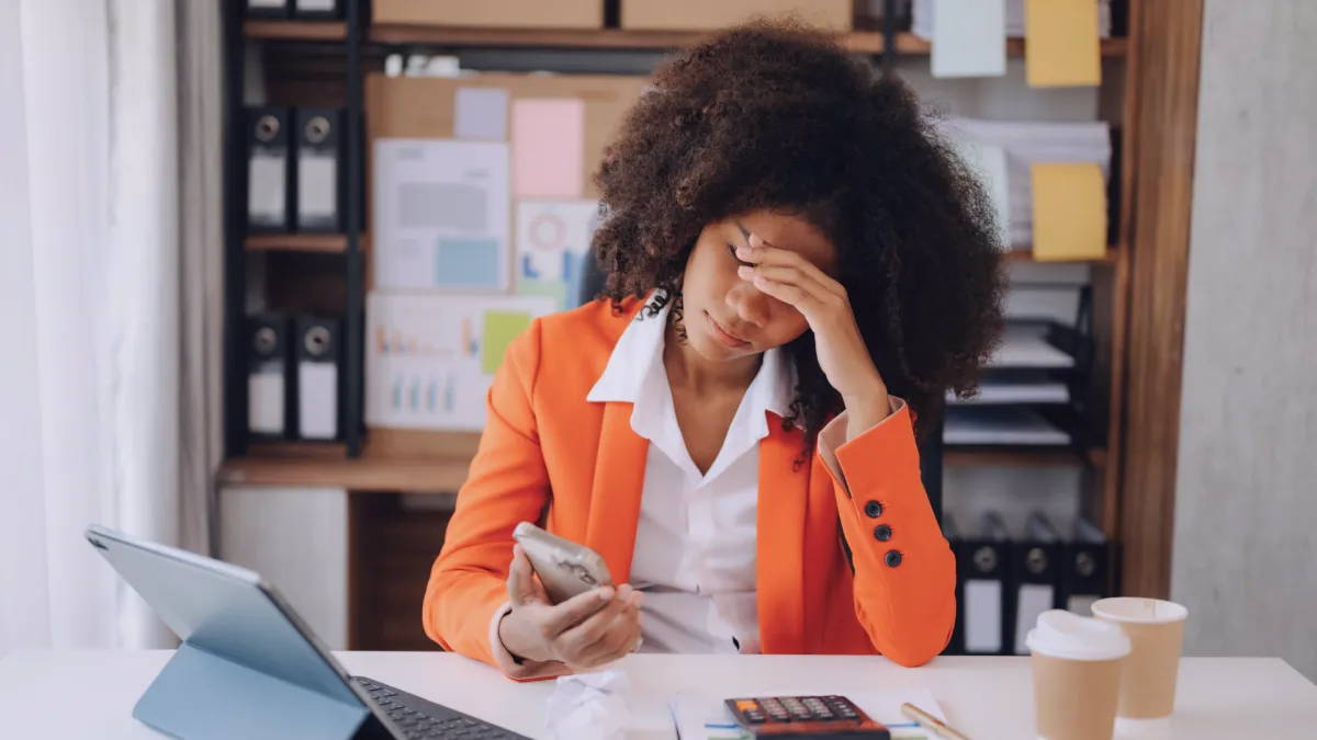 How to Lead When You Have Too Much On Your Plate: Four Leadership Development Tips for Women Managing Teams and Projects