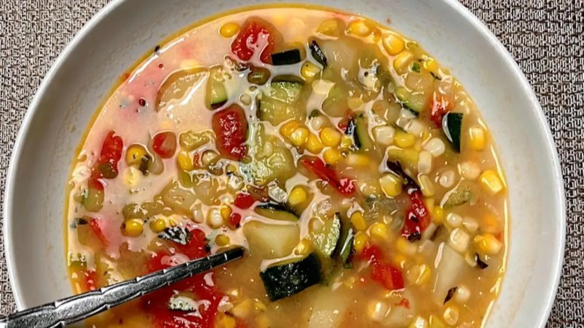 Healthy Recipe, Late-Summer Vegetable Soup