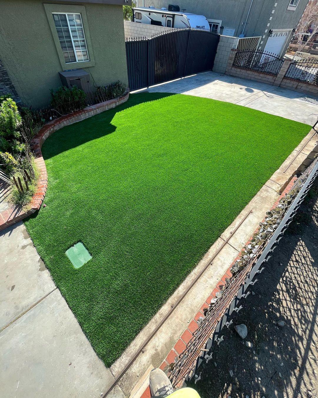 How Artificial Turf Saves You Money and Time