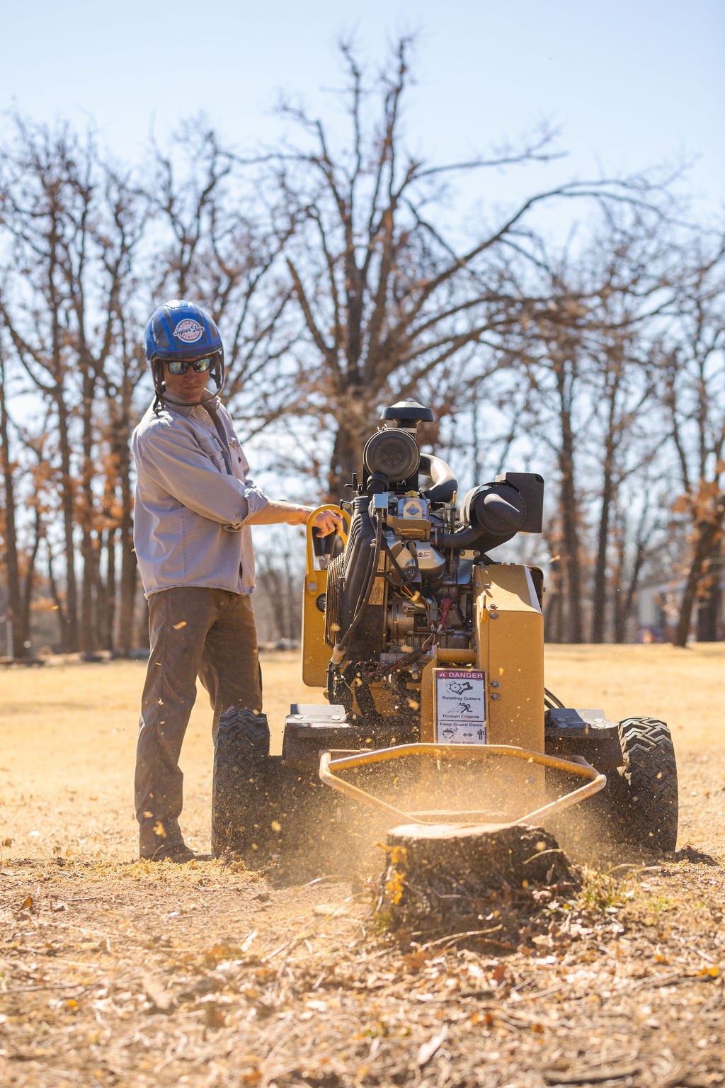 Stump-Removal-With-Grinder-Machine