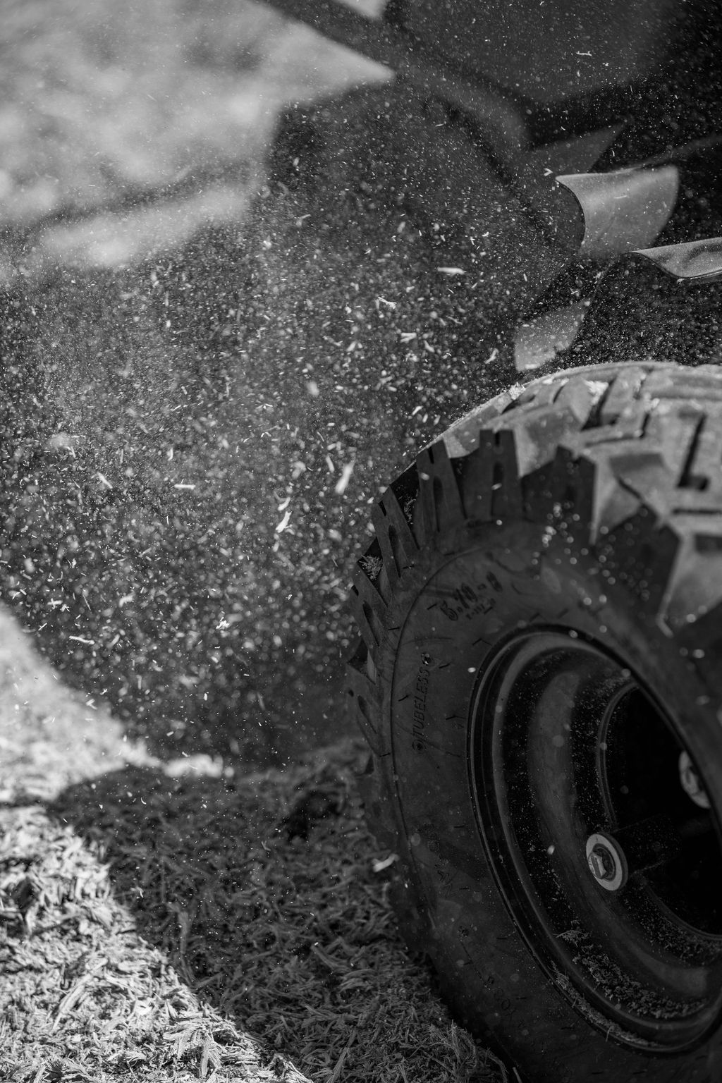 Stump-Grinding-Wheel-Sawdust-Closeup